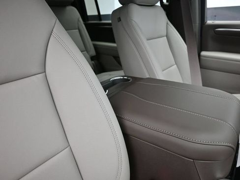 New 2026 Chevrolet Suburban LT w/ Comfort Package RWD image 26