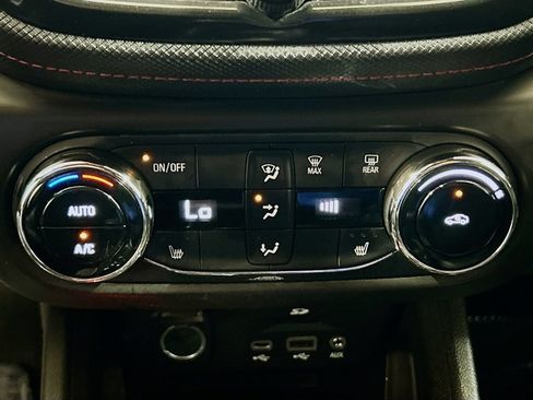 Used 2023 Chevrolet TrailBlazer RS w/ Technology Package FWD image 13