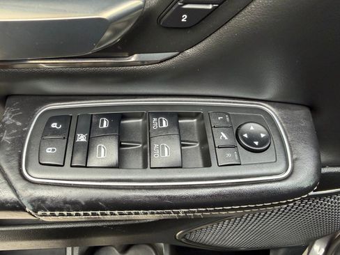 Used 2019 RAM 1500 Limited w/ Body Color Bumper Group image 14