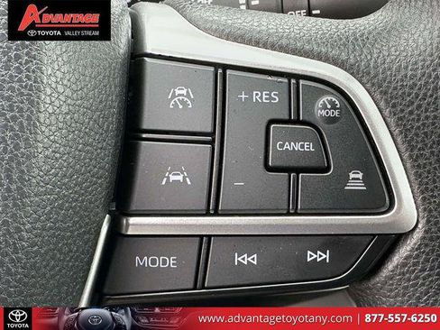 Certified 2025 Toyota Grand Highlander AWD image 25