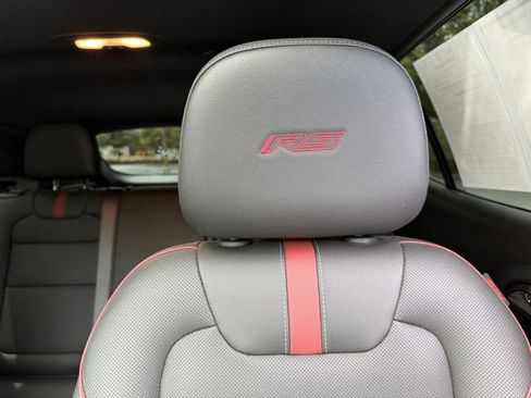 Used 2025 Chevrolet Trax RS w/ Sunroof Package FWD image 12