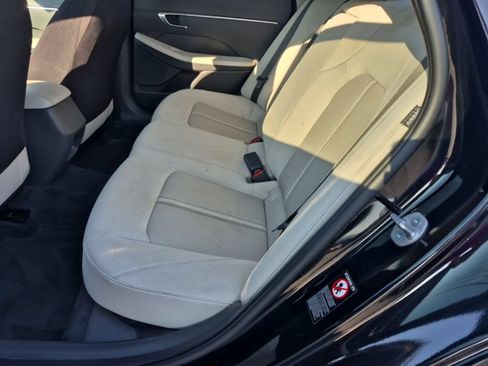 Used 2023 Hyundai Sonata SEL w/ Preferred Accessory Package FWD image 11