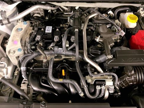Used 2025 Nissan Sentra SV FWD image 30