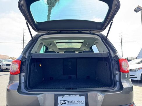 Used 2011 Volkswagen Tiguan SEL FWD image 23