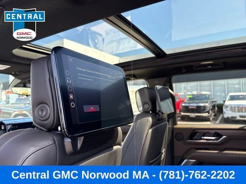 New 2026 GMC Yukon Denali Ultimate AWD/4WD image 24
