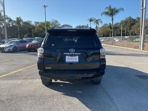 Used 2019 Toyota 4Runner SR5 Premium image 9