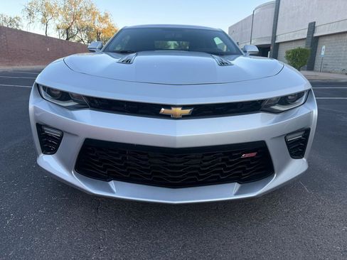 Used 2017 Chevrolet Camaro SS RWD image 8