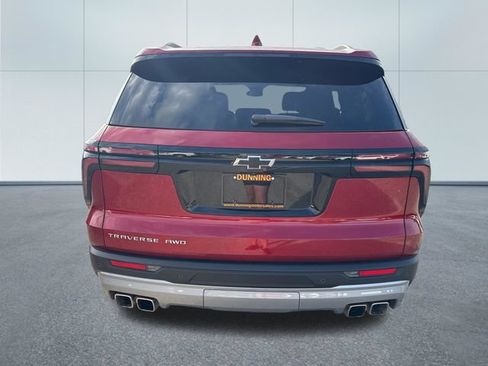 Used 2026 Chevrolet Traverse LT AWD/4WD image 3