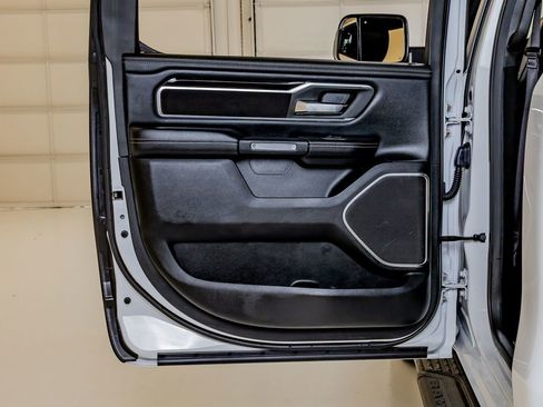 Used 2021 RAM 1500 Laramie image 36