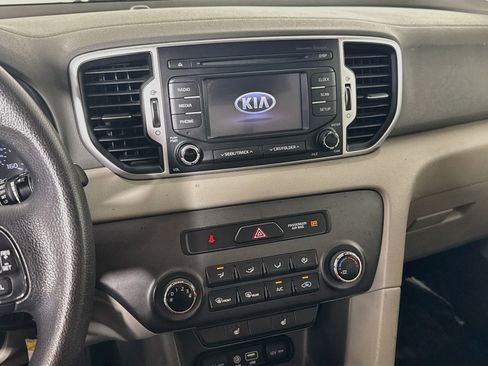 Used 2017 Kia Sportage LX w/ LX Popular Package FWD image 18