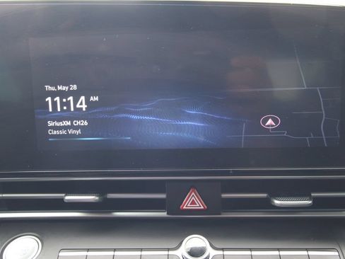 Used 2023 Hyundai Elantra Limited w/ Preferred Accessory Package FWD image 33
