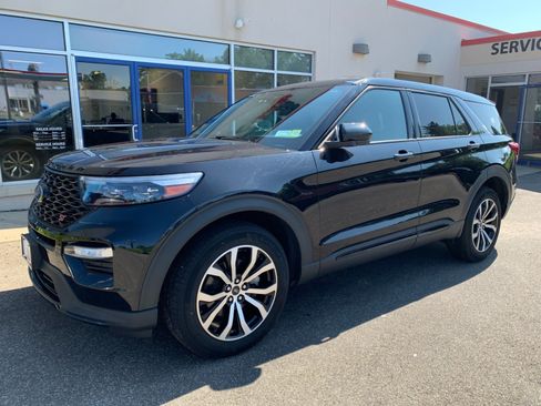 Used 2022 Ford Explorer ST AWD/4WD image 1