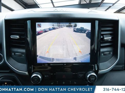Used 2022 RAM 1500 Big Horn AWD/4WD image 11