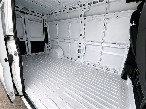 New 2026 RAM ProMaster 2500 w/ Upfitter's Prep Package FWD image 9