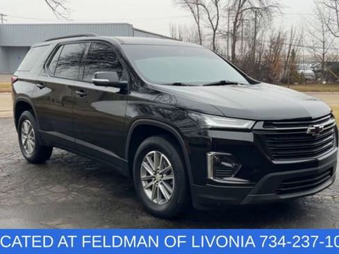 Certified 2023 Chevrolet Traverse LT image 2