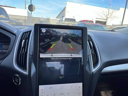 Used 2024 Ford Edge SEL image 32