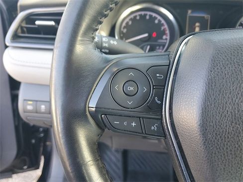 Used 2019 Toyota Camry SE image 23