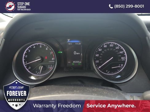 Used 2024 Toyota Camry SE FWD image 11
