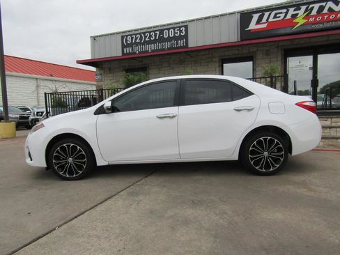 Used 2015 Toyota Corolla S FWD image 2