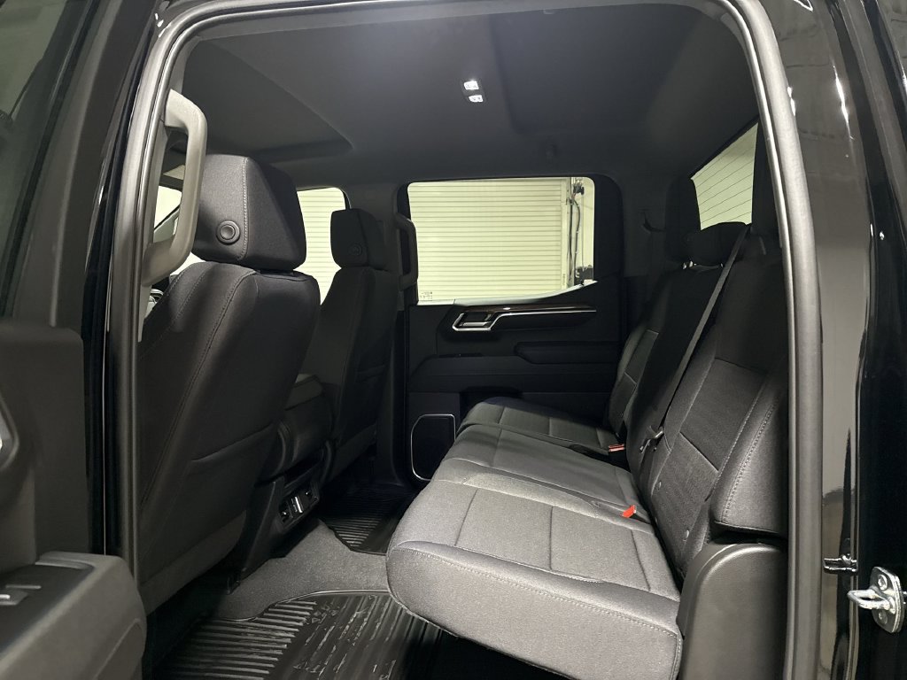 New 2026 Chevrolet Silverado 1500 RST w/ Z71 Off-Road Package AWD/4WD image 23