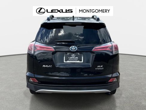 Used 2016 Toyota RAV4 XLE AWD/4WD image 4