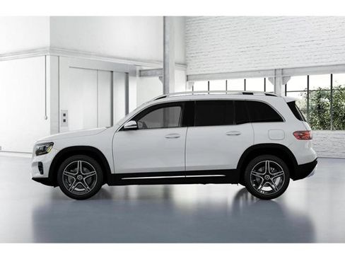 Certified 2026 Mercedes-Benz GLB 250 image 33