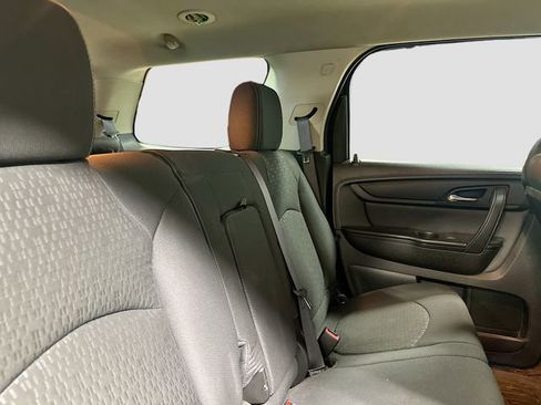 Used 2014 GMC Acadia SLE image 25