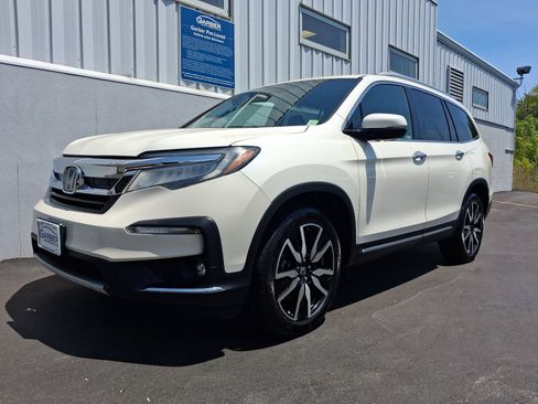 Used 2019 Honda Pilot Touring image 1