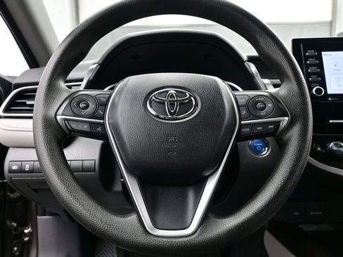 Used 2023 Toyota Camry LE image 23