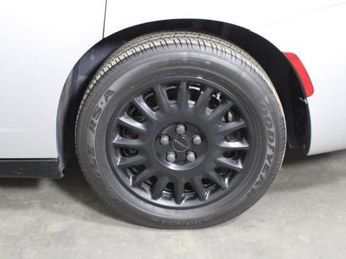 Used 2019 Dodge Charger Police AWD/4WD image 38