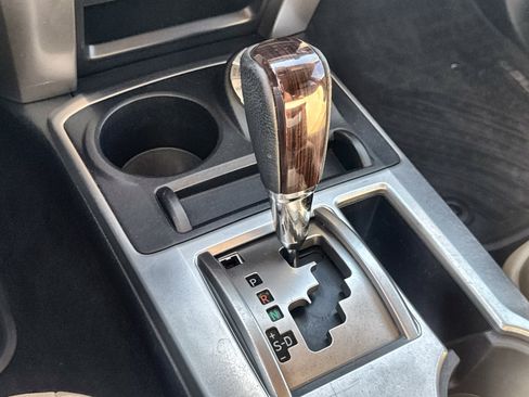 Used 2015 Toyota 4Runner SR5 image 15