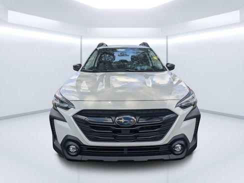 Certified 2025 Subaru Outback Onyx Edition AWD/4WD image 8