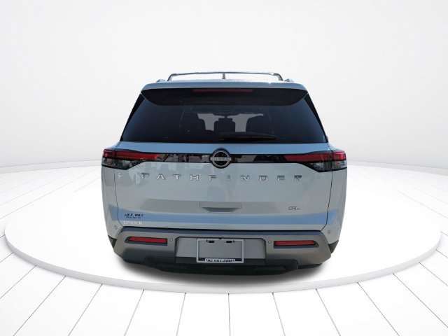Used 2023 Nissan Pathfinder SL FWD image 5