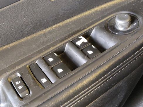 Used 2020 Buick Encore Preferred w/ Safety Package FWD image 27