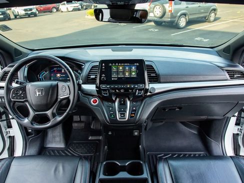Certified 2024 Honda Odyssey Sport image 23