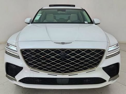 Used 2025 Genesis GV80 3.5T e-SC image 13