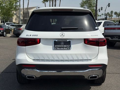 New 2026 Mercedes-Benz GLB 250 4MATIC image 17