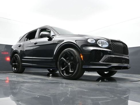 Used 2025 Bentley Bentayga AWD/4WD image 73
