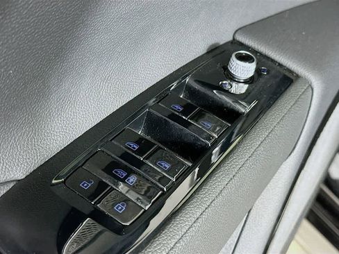 Used 2023 Maserati Grecale GT image 28