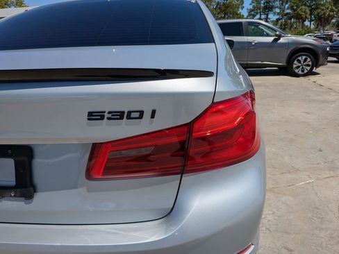 Used 2019 BMW 530i w/ Premium Package RWD image 10
