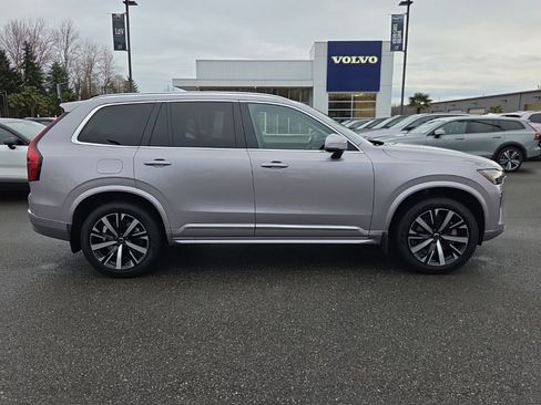 New 2026 Volvo XC90 B6 Core w/ Protection Package Premier image 9
