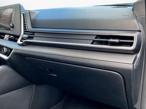 Used 2023 Kia Sportage LX image 24