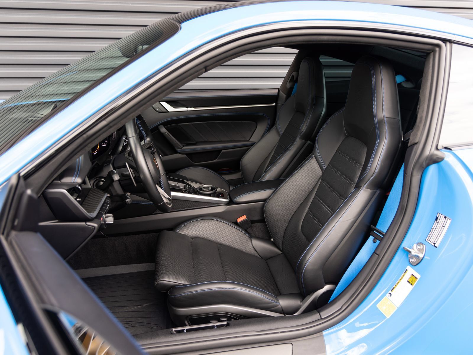 Certified 2022 Porsche 911 Turbo S AWD/4WD image 5