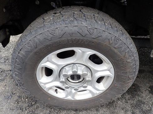 Used 2025 Ford F250 XLT image 9