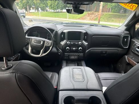 Used 2021 GMC Sierra 1500 Denali w/ Denali Ultimate Package AWD/4WD image 11