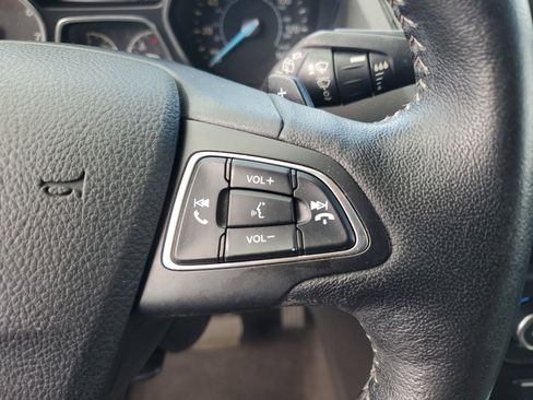 Used 2017 Ford Escape Titanium FWD image 20