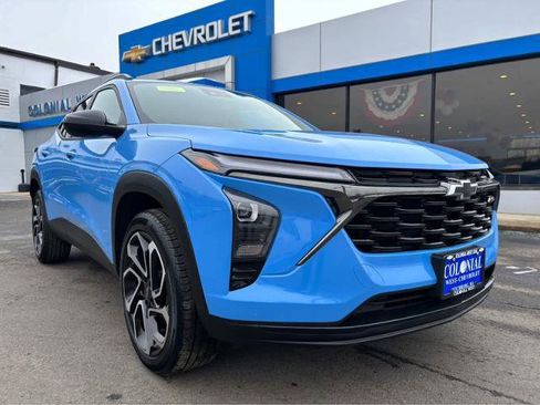 Used 2024 Chevrolet Trax RS w/ Sunroof Package image 13