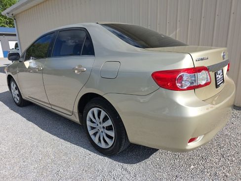 Used 2013 Toyota Corolla LE FWD image 8