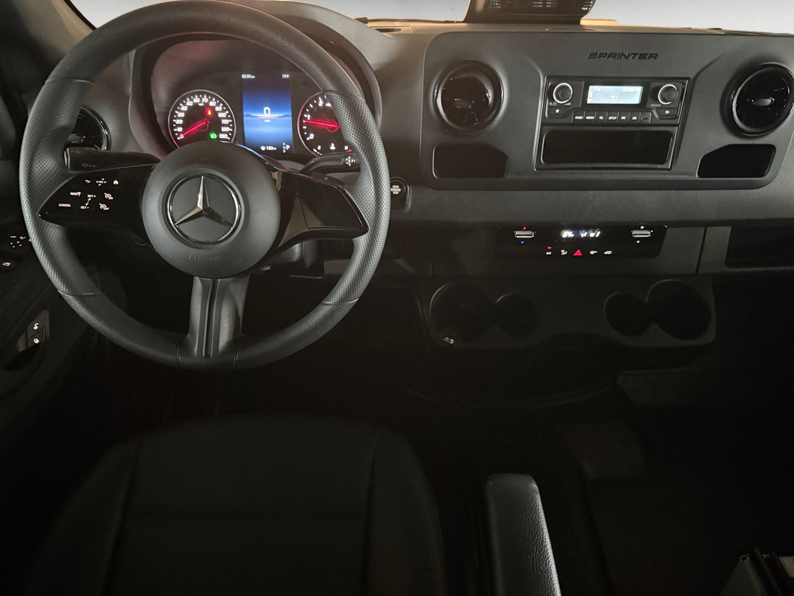 Used 2025 Mercedes-Benz Sprinter 2500 image 14