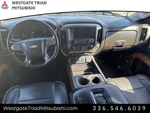 Used 2018 Chevrolet Silverado 1500 High Country image 14